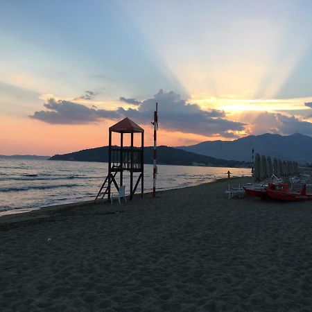Bed&Beach Scauri  Bagian luar foto