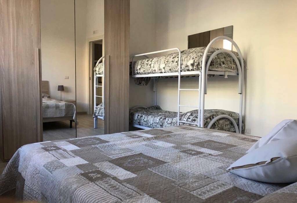 Bed&Beach Scauri  Bagian luar foto